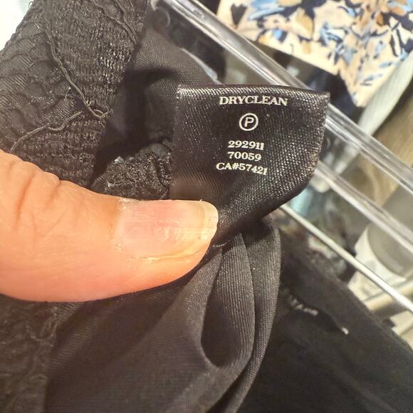 Ann Taylor Black Lace Crop Ankle Pants Sz 8 - Picture 7 of 12